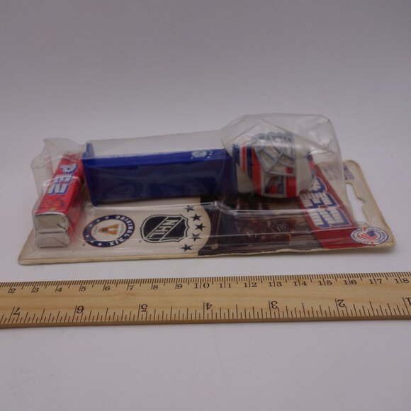 Limited Edition Pez NHL New York Rangers w/ Cherry Candy Made in USA Lot# 148792 - Picture 9 of 15